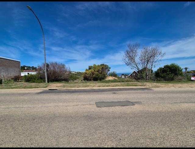 910M² VACANT LAND FOR SALE IN DANA BAY
